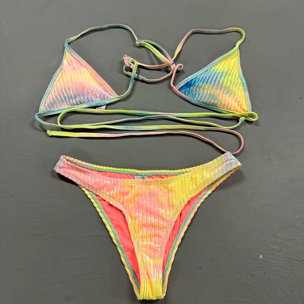 Dippin Daisy Colorful Bikini Set